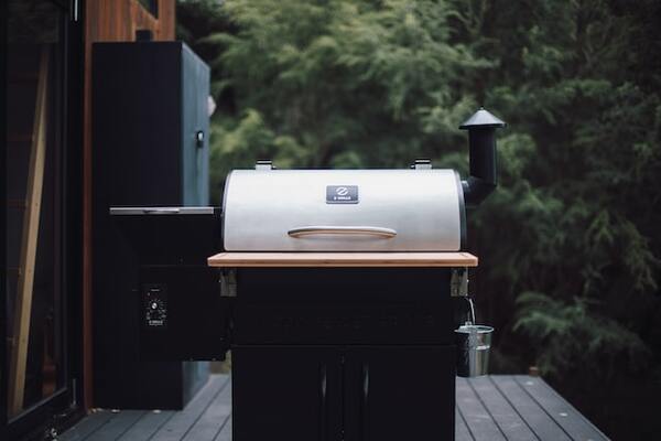 Best Outdoor Electric Grill: A 2022 Guide to The Greatest BBQ Ever